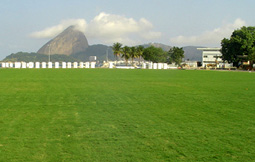 Gramado da Escola Naval - RJ